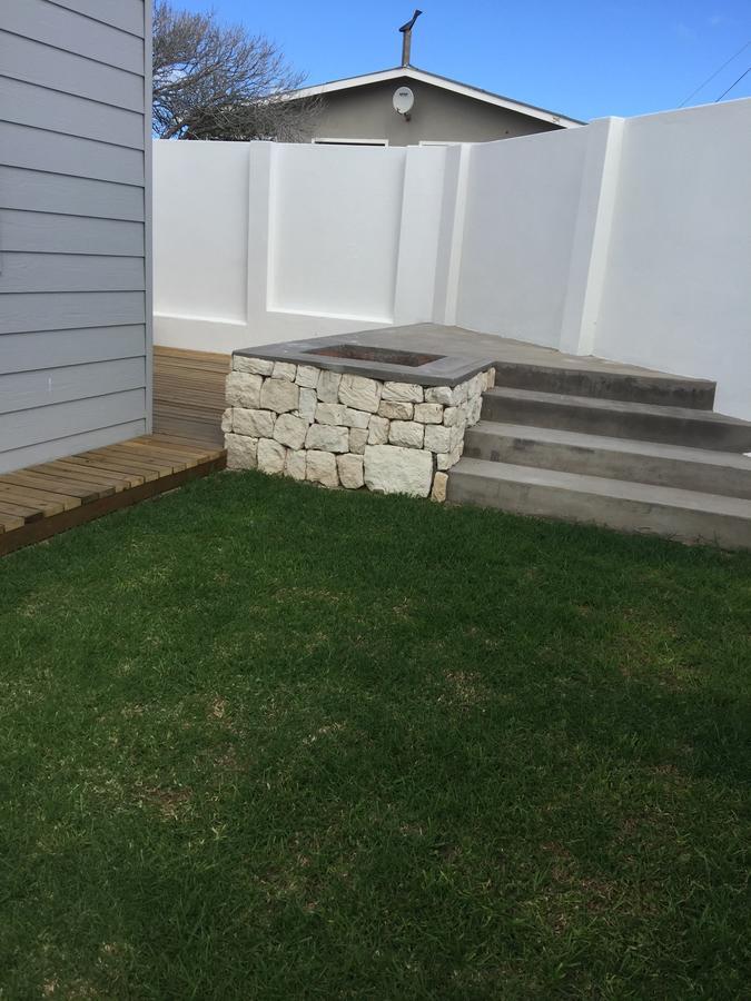 D'Hub Guest Cottage Agulhas Εξωτερικό φωτογραφία